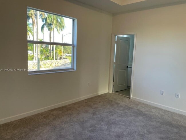 29209 SW 162nd Ct, Homestead, FL 33033 - photo 5