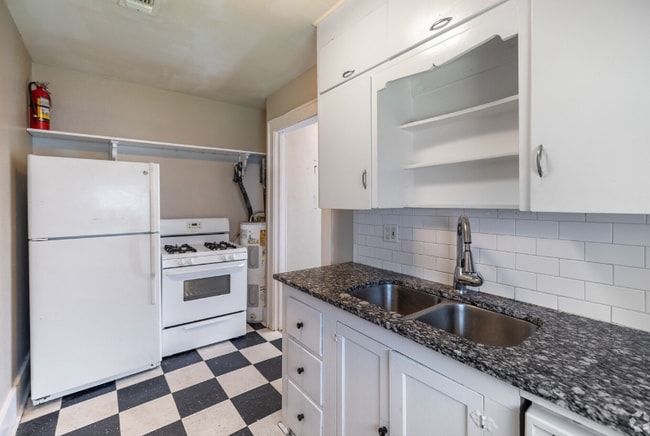 301-311 W Leuda St unit 301E, Fort Worth, TX 76104 - photo 7