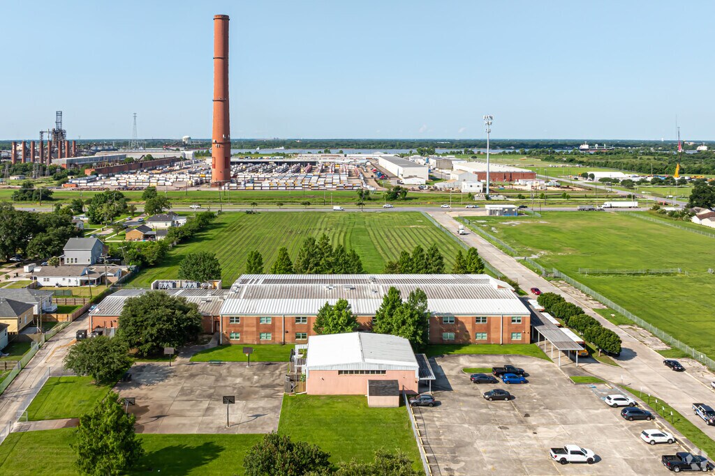 C.F. Rowley Alternative School has a student to teacher ratio of 12 to 1.