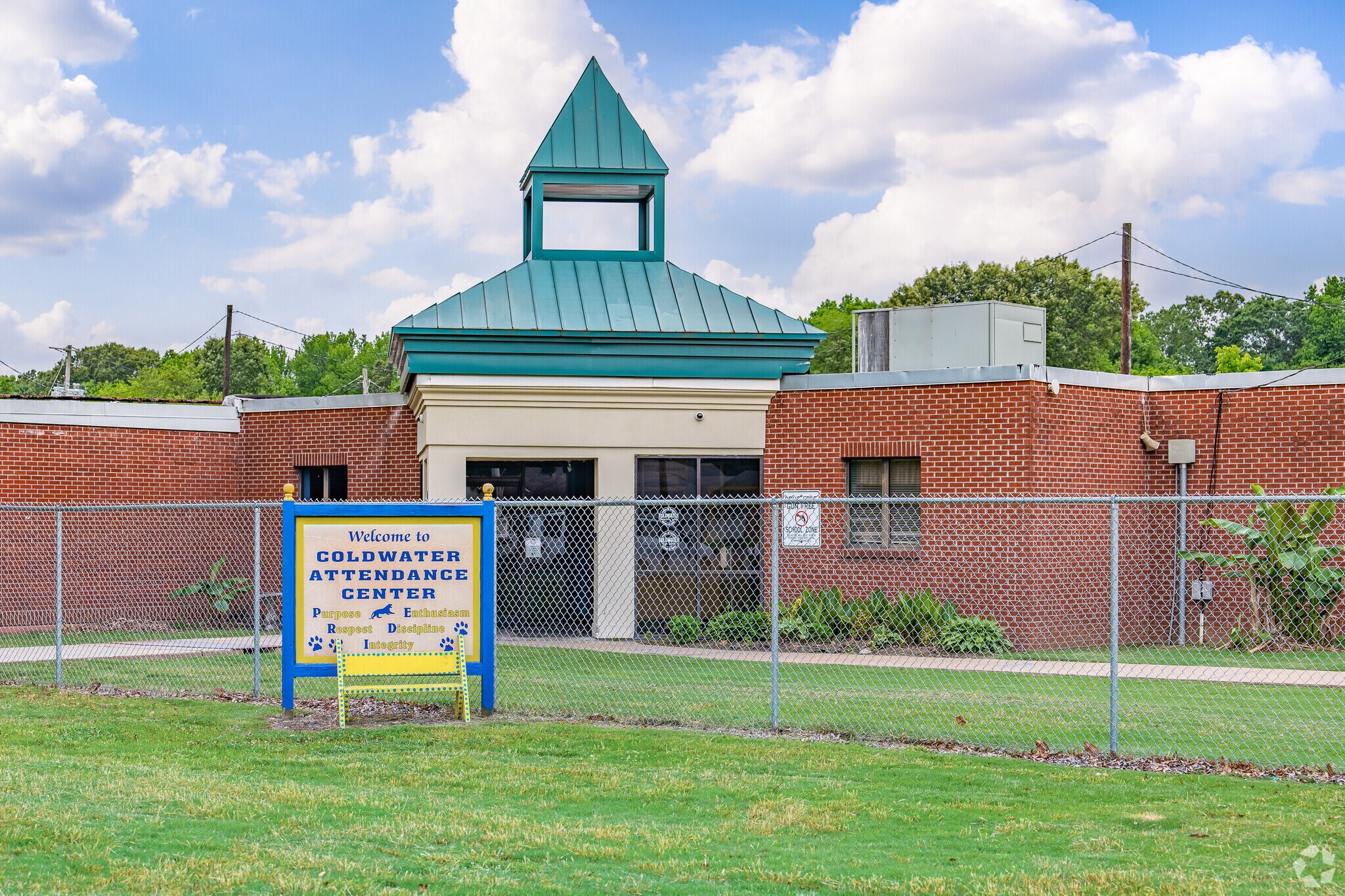 Coldwater Elementary School serves students in Tate County.