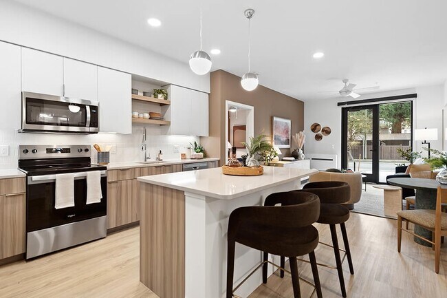 The Brynn Apartments, Kirkland, WA 98034 - photo 2