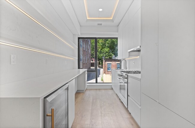 1580 Beacon St unit 300, Brookline, MA 02446 - photo 2