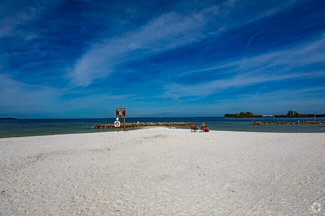 There area certainly areas in Apollo Beach to feel secluded.