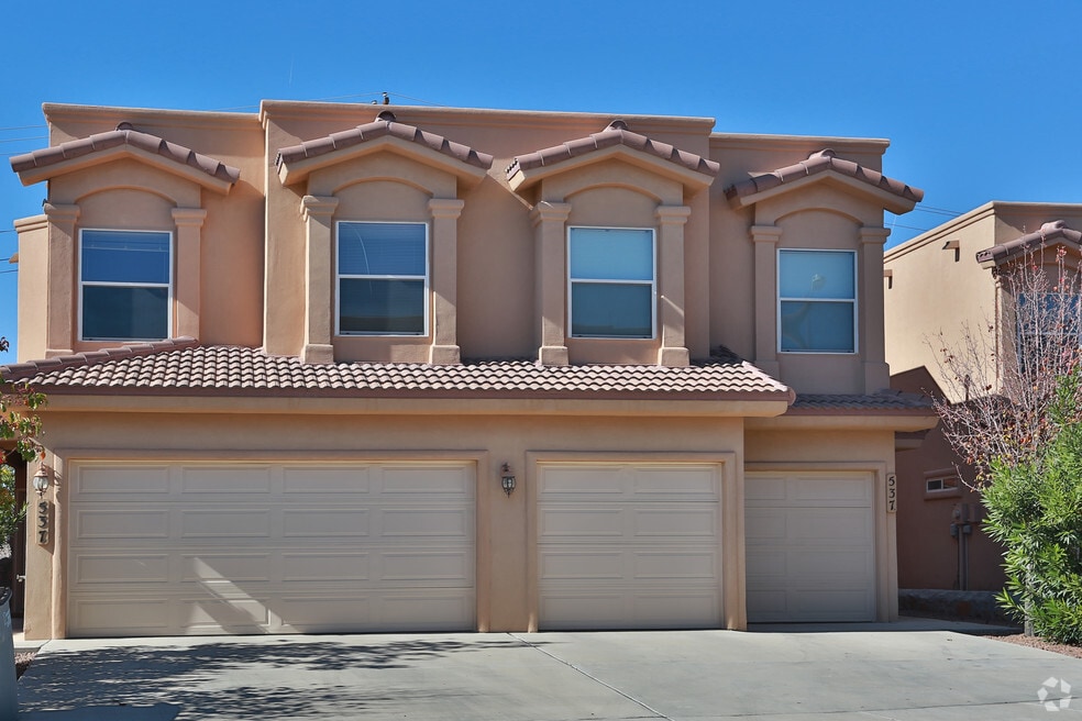 Belvidere Village Duplexes 533553 Green Village Ct, El Paso, TX