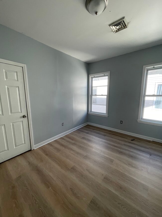 9 Townsend St unit 3, Worcester, MA 01609 - photo 3