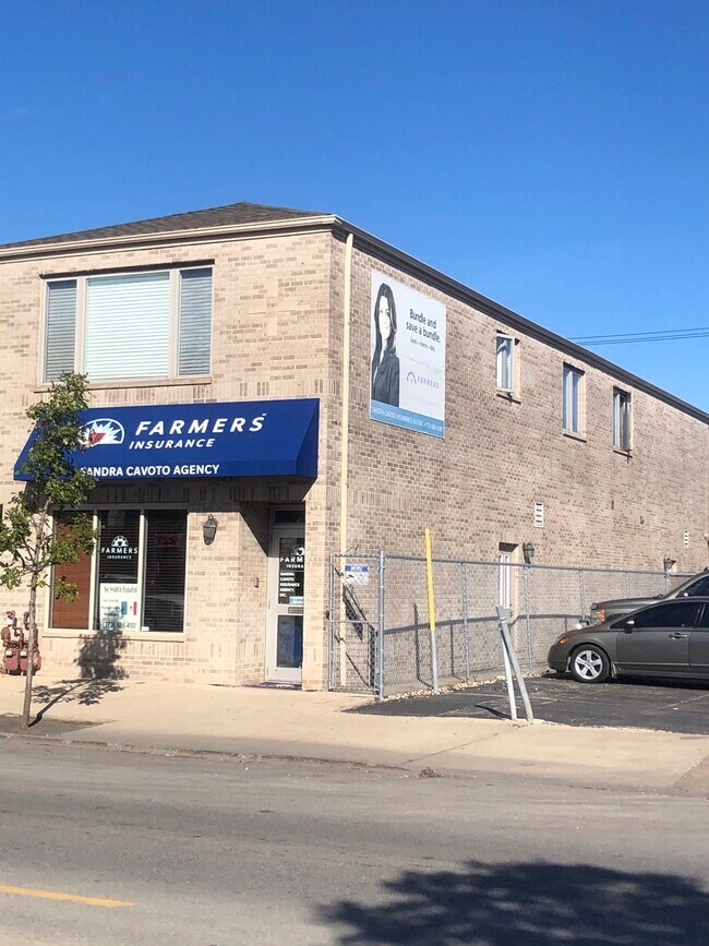 6118 W 63rd St Unit 2, Chicago, IL 60638