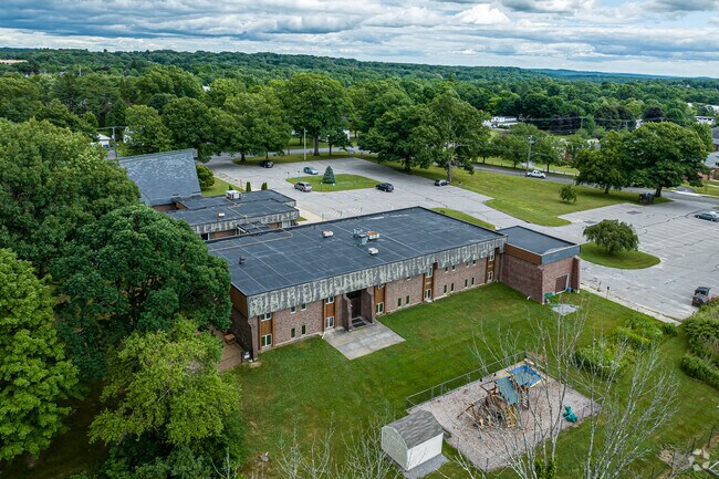 Hilltop Christian Early Learning Center has programs for kids as young as 2.
