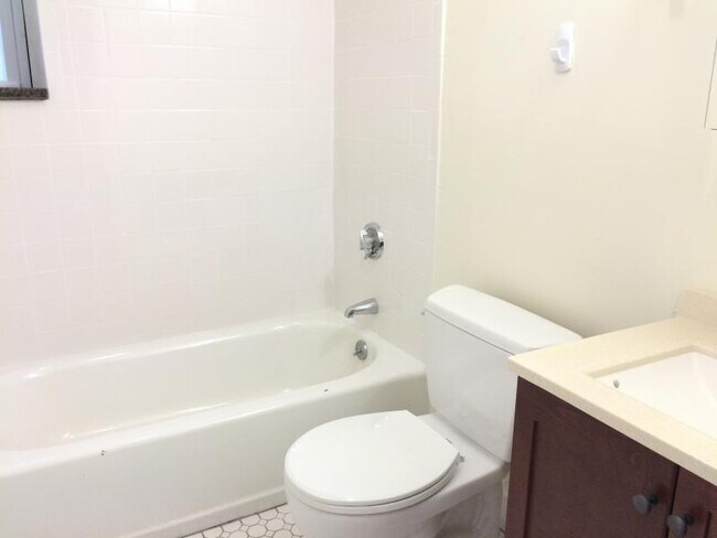 1197 Boylston St unit 102, Boston, MA 02215 - photo 6