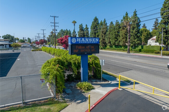 Parents of Hansen Elementary students receive important school updates via signage.