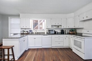 234 Mechanic St Unit 2, Leominster, MA 01453