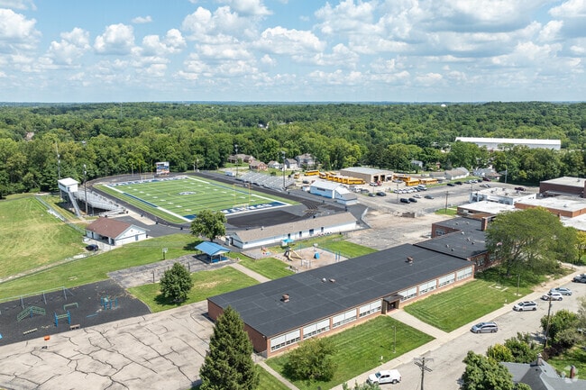 Valley View Primary School is for students in grades K-3.