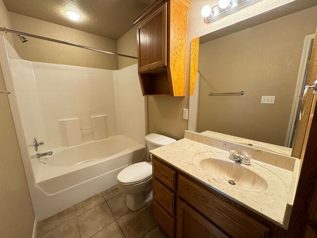 1300 Powder River Dr unit A, Killeen, TX 76549 - photo 7