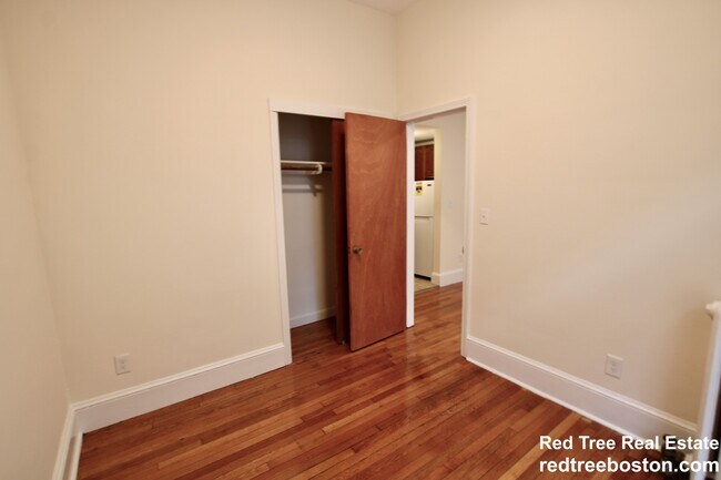 1315 Commonwealth Ave unit 108, Allston, MA 02134 - photo 7