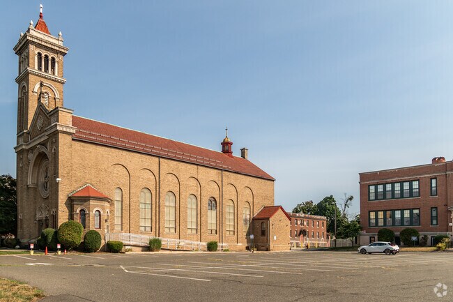 Hampden Charter School of Science West is located in West Springfield, MA.