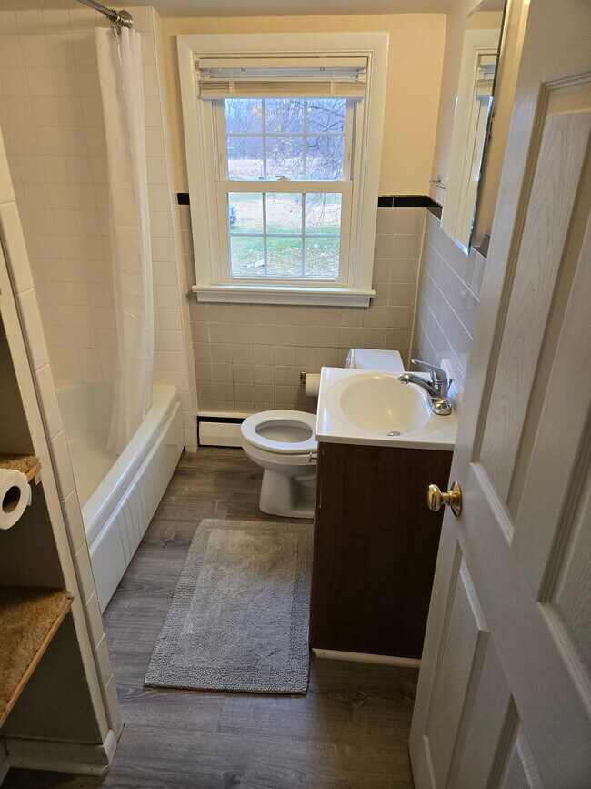 3929 Township Line Rd unit C-SecondFloor, Collegeville, PA 19426 - photo 6