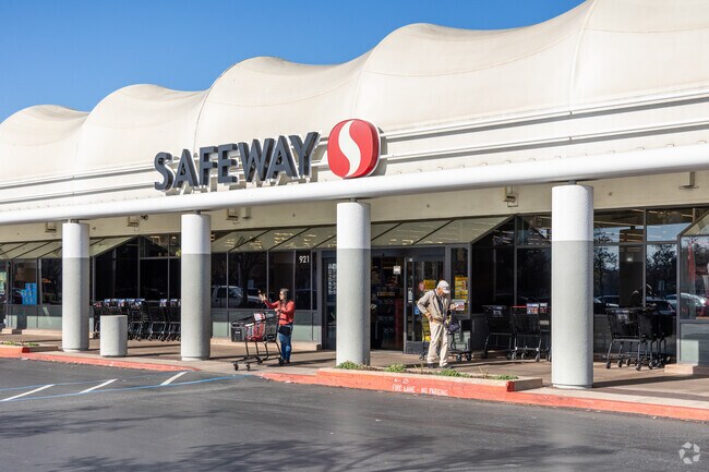 Treasure Isle residents head to the nearby Safeway for groceries.
