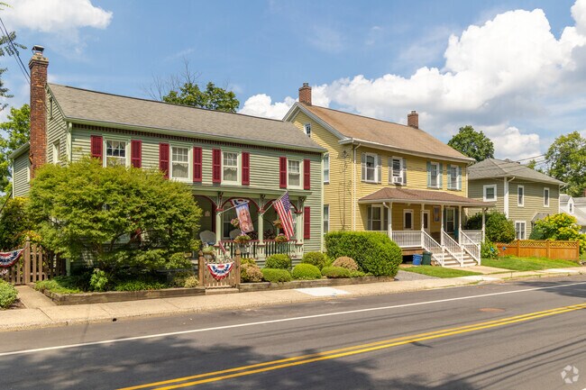 Rocky Hill offers historic homes on close-set, sidewalk-lined streets.