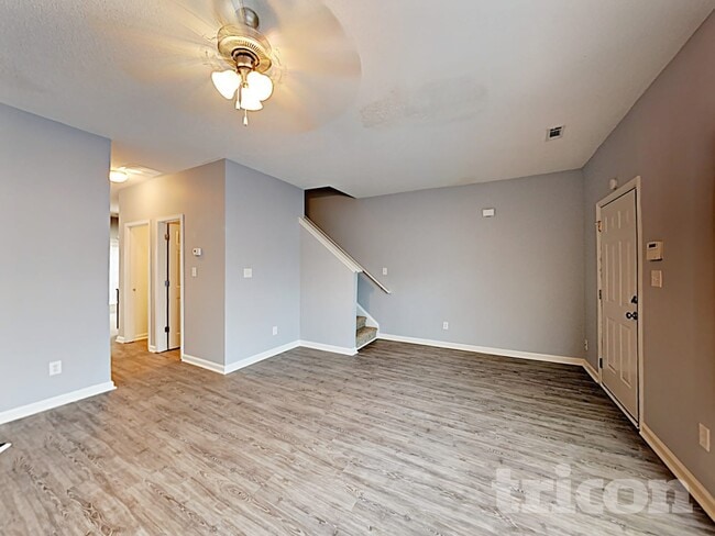 5484 Sierra Tr, College Park, GA 30349 - photo 4
