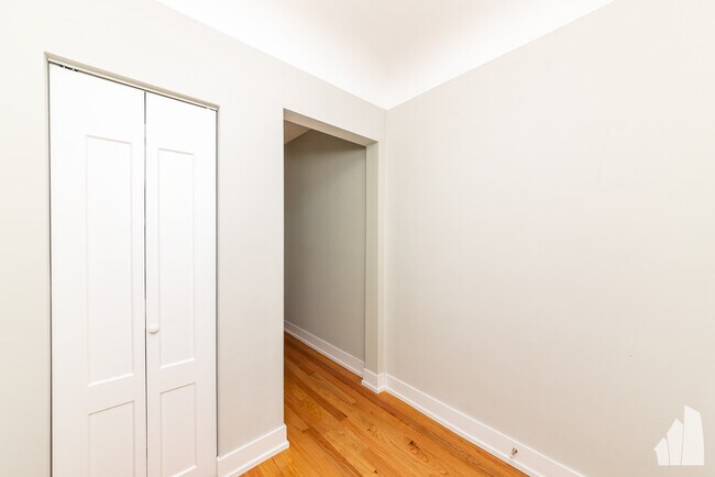 545 Chestnut St unit E545-303, Winnetka, IL 60093 - photo 3