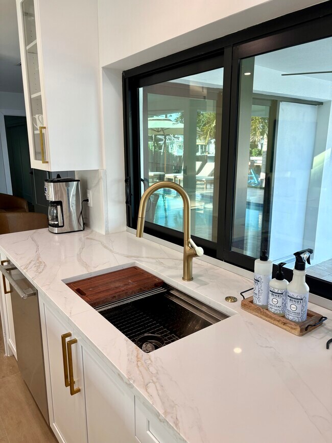 4440 NE 26th Ave, Lighthouse Point, FL 33064 - photo 5