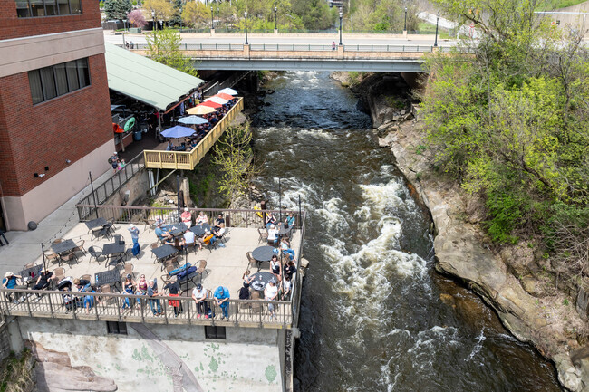 Residents of High Hampton often enjoy dining at the restaurants along the Cuyahoga River.