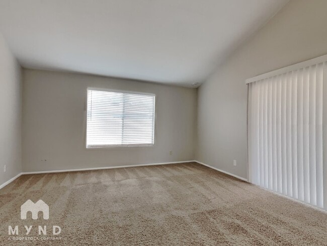 5632 W Comet Ave, Glendale, AZ 85302 - photo 4