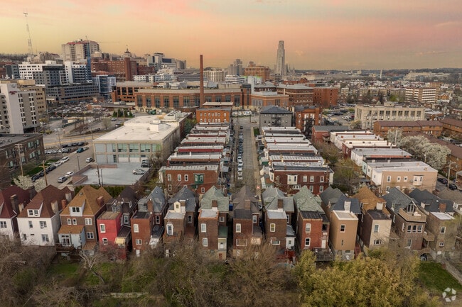 Central Oakland is a highly populated college town.