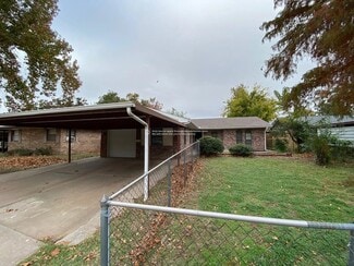 8133 NW 26th St, Bethany, OK 73008