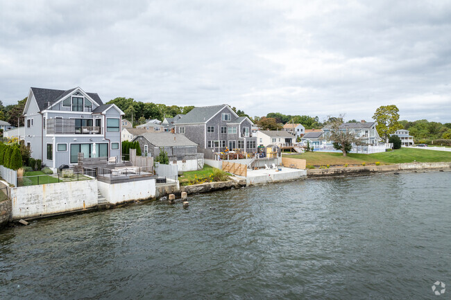Enjoy bay access in the Common Fence Point neighborhood, a completely vibrant beach lifestyle.