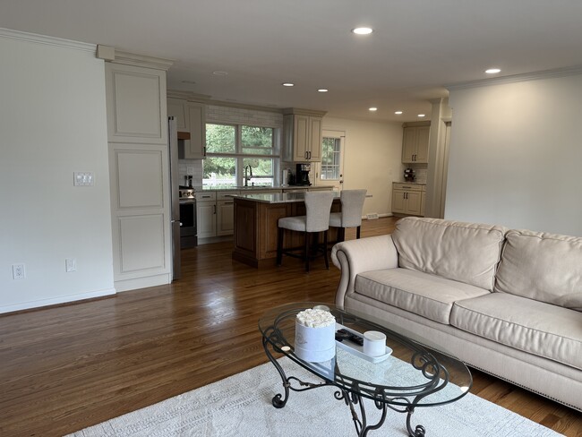 6721 Eleck Place, Cincinnati, OH 45243 - photo 3