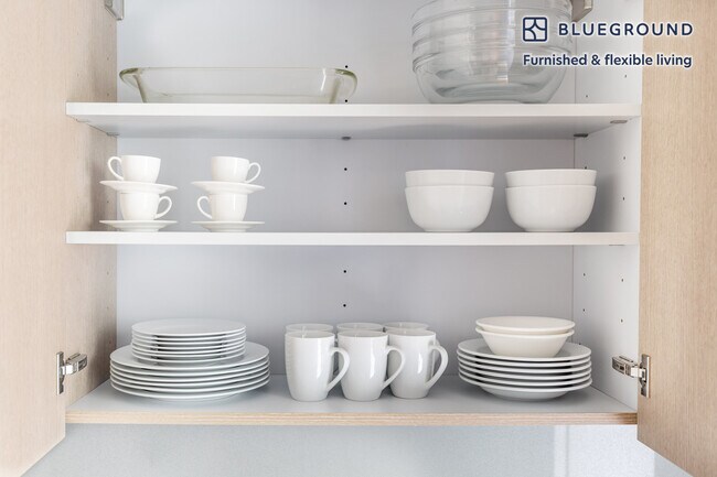 101 W 15th St unit FL2-ID7, New York, NY 10011 - photo 7