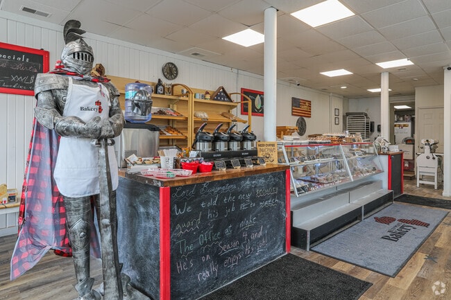 Busy Mom's Bakery offers fresh baked goods daily to Solon Township.