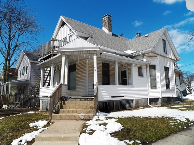 701 W Front St, Bloomington, IL 61701 - photo 1