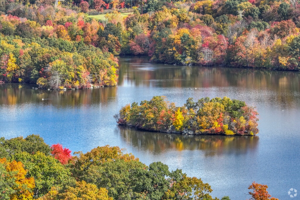 Lake Wood Park near Wolcott showcases vibrant fall foliage and peaceful lakeside views.