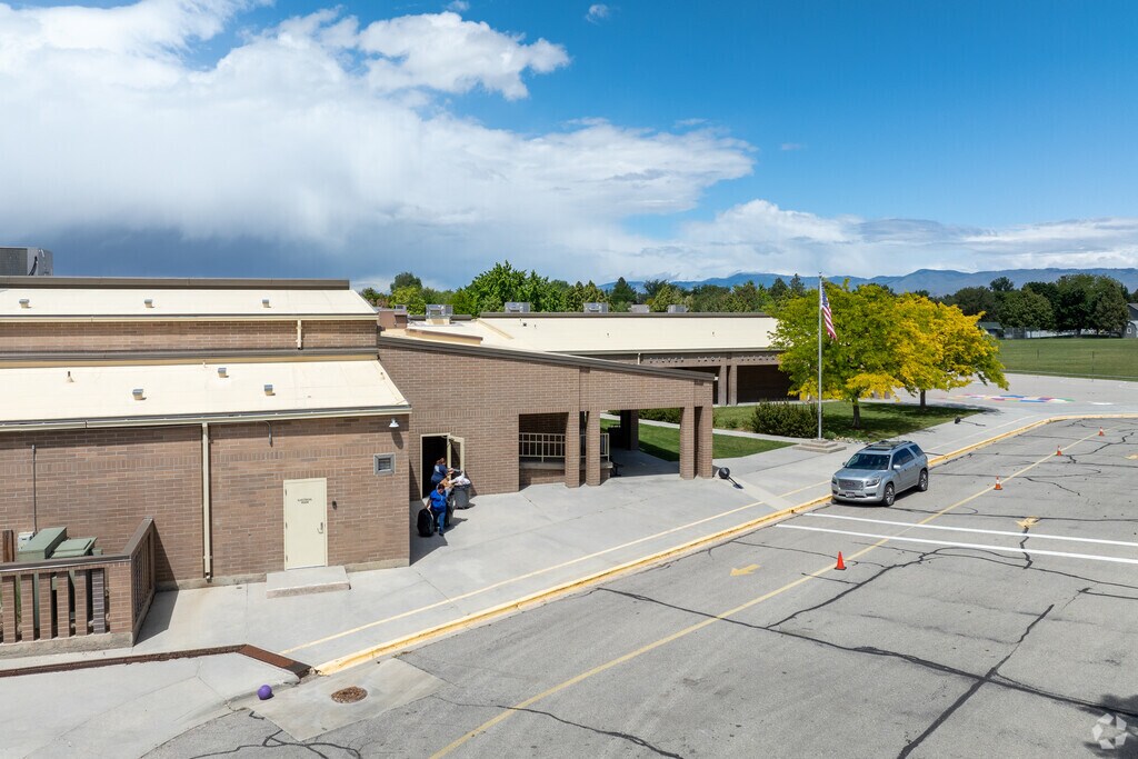 South loading zone at Silver Sage Elementary.