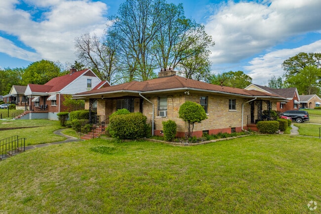 The residential options in South Memphis contribute to the overall aesthetic appeal, creating a