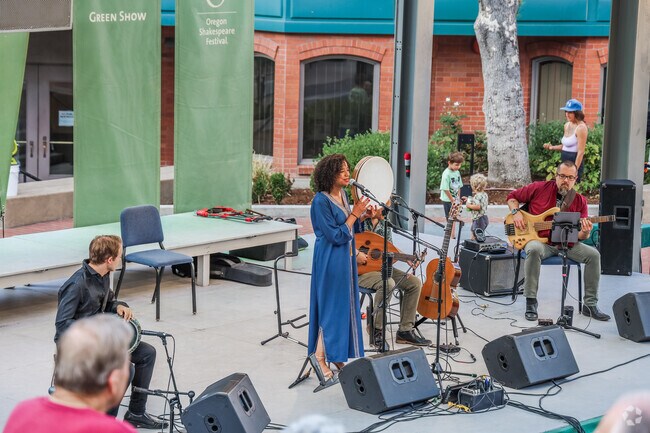 The Shakespeare Festival happens all summer long near Cottage District.