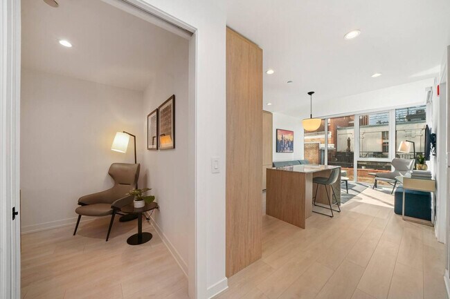 The Sexton unit ID407362P, Chicago, IL 60654 - photo 6