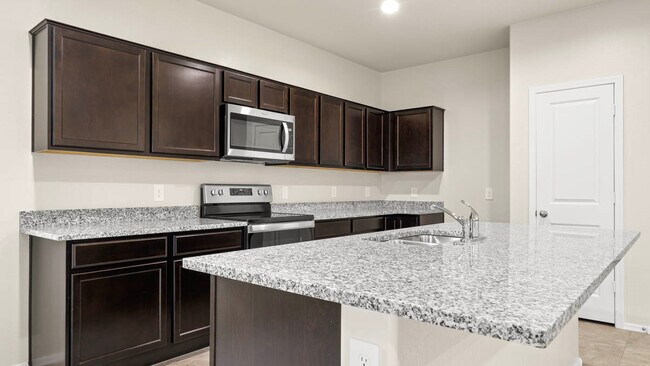 10327 W Luxton Ln unit 36202017, Tolleson, AZ 85353 - photo 7