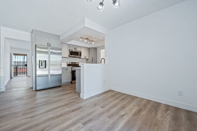 the HIVE @ Ackerfield (5565 Ackerfield), Long Beach, CA 90805 - photo 7