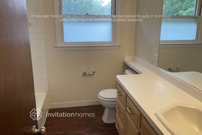 22847 Redwood Dr, Richton Park, IL 60471 - photo 7