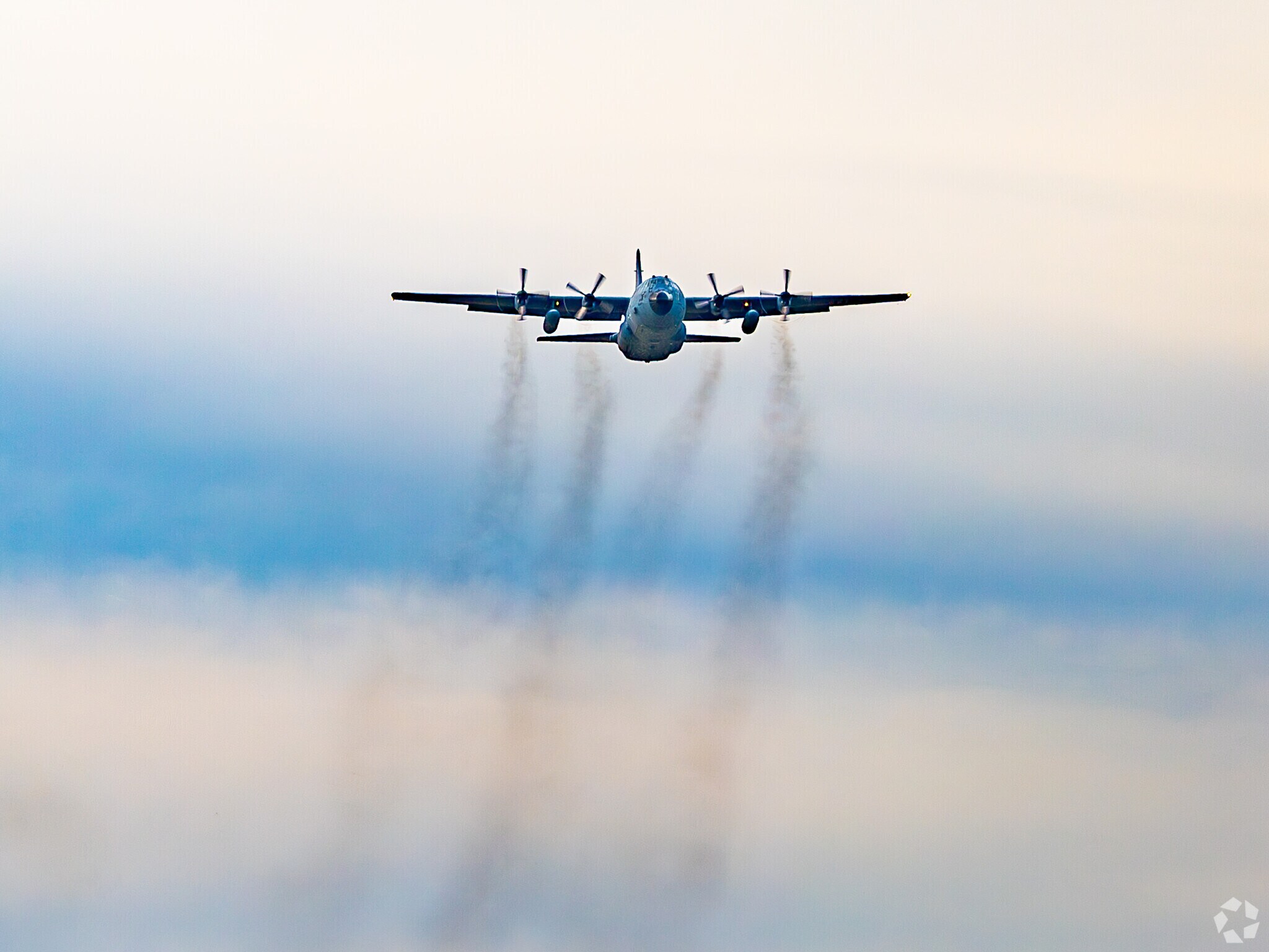 Kids love the viewing area at NAS Oceana to see their favorite planes.