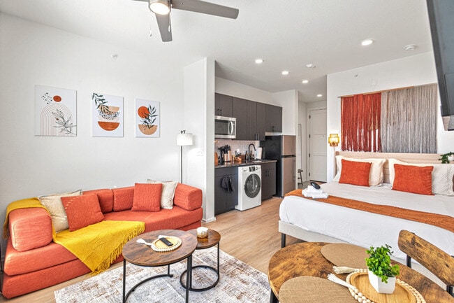 596 W 9th St unit ID1335745P, Dallas, TX 75208 - photo 2