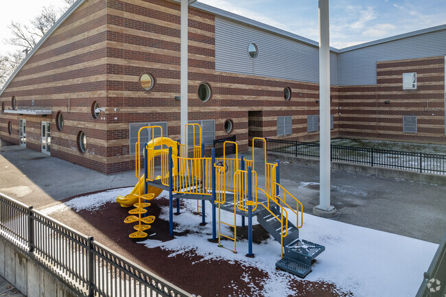 Garfield Elementary School students can join a variety of clubs.