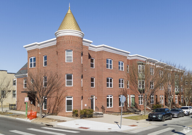 Newly built row homes can be seen throughout the Barclay neighborhood.