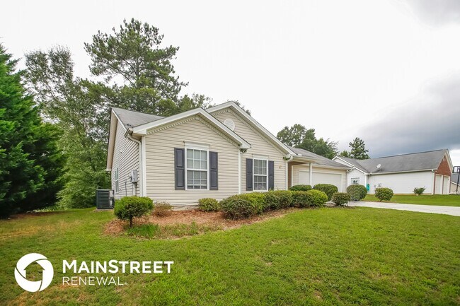 207 Johnny Ln, Dallas, GA 30132 - photo 2