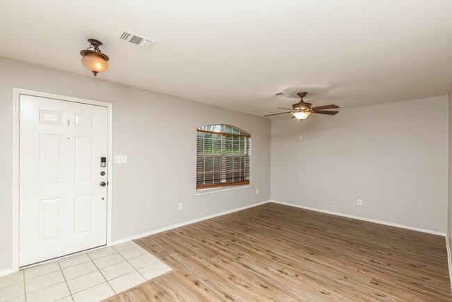 239 Centennial Place, Crowley, TX 76036 - photo 5