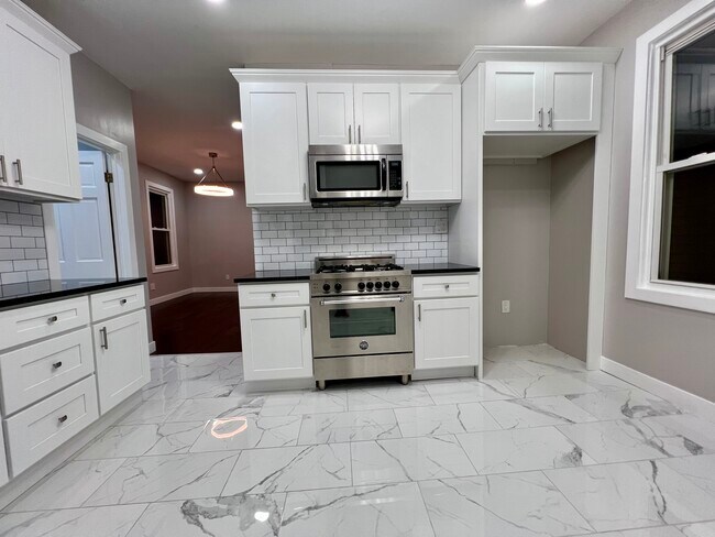 83 W 11th St unit 1, Bayonne, NJ 07002 - photo 3