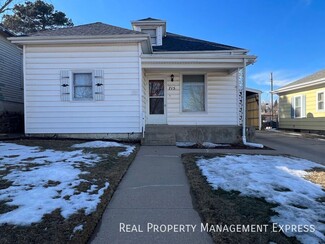 715 S 4th Ave, Sioux Falls, SD 57104