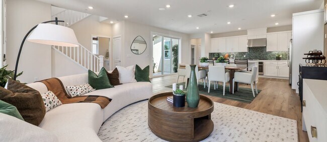 220 Junco unit 36037568, Irvine, CA 92618 - photo 5